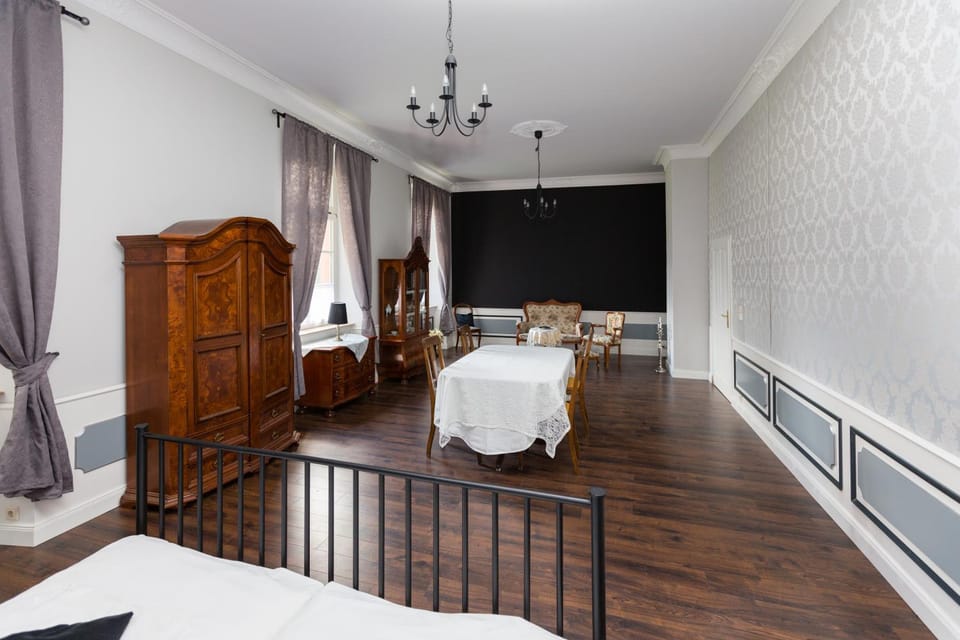 Living room, Bedroom