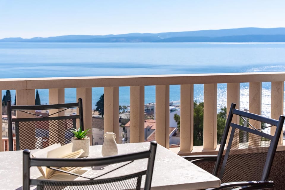 Day, View (from property/room), Balcony/Terrace, Mountain view, Sea view