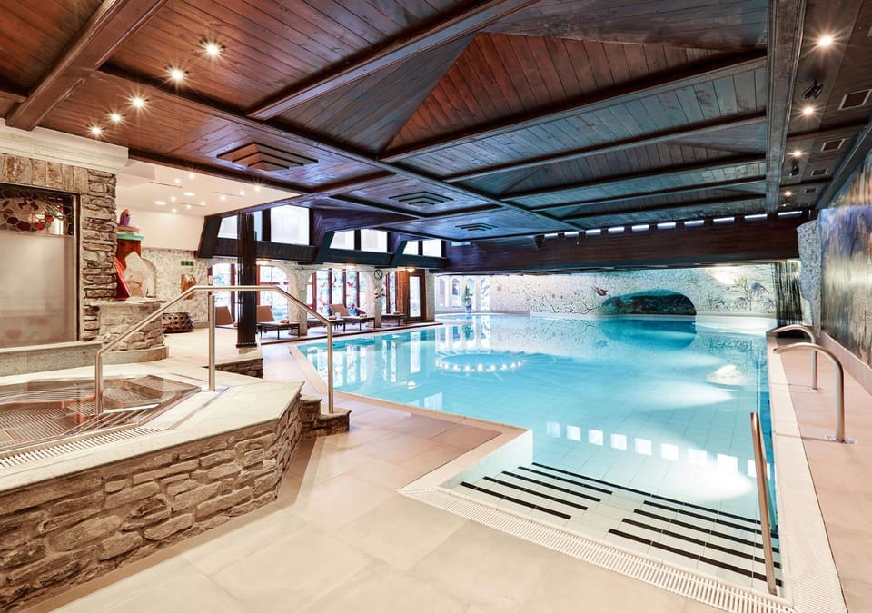 Hot Tub, Spa and wellness centre/facilities, Swimming pool