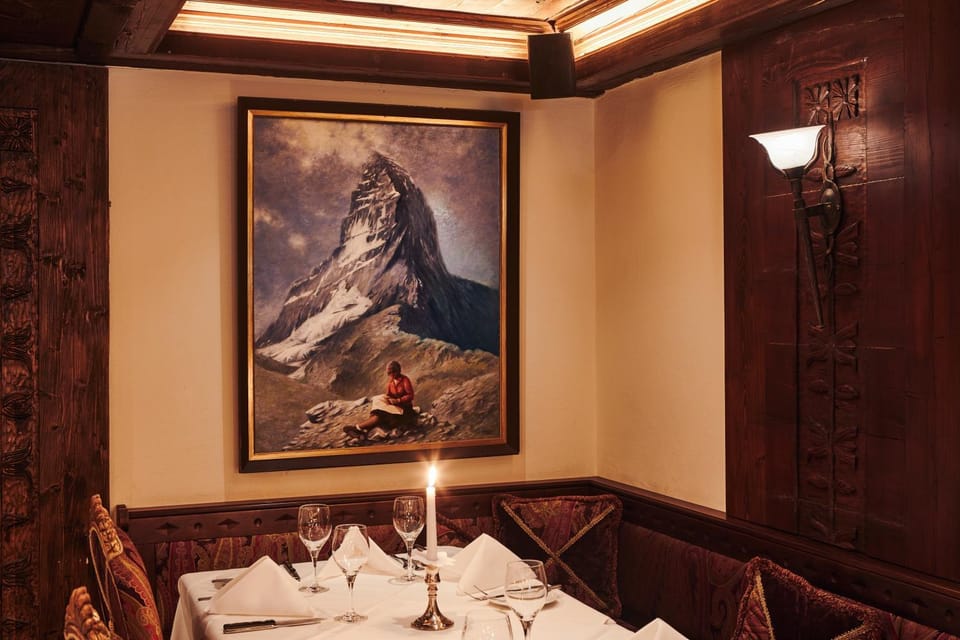 Restaurant/places to eat, Decorative detail, Dinner