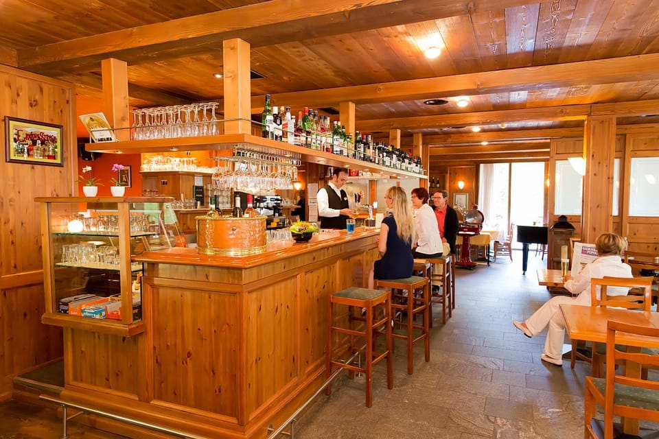 Lounge or bar