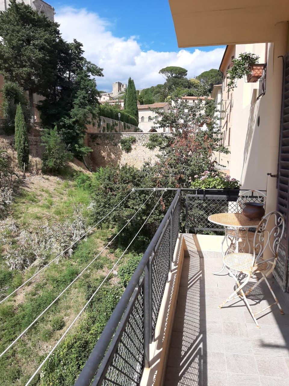 Property building, Balcony/Terrace