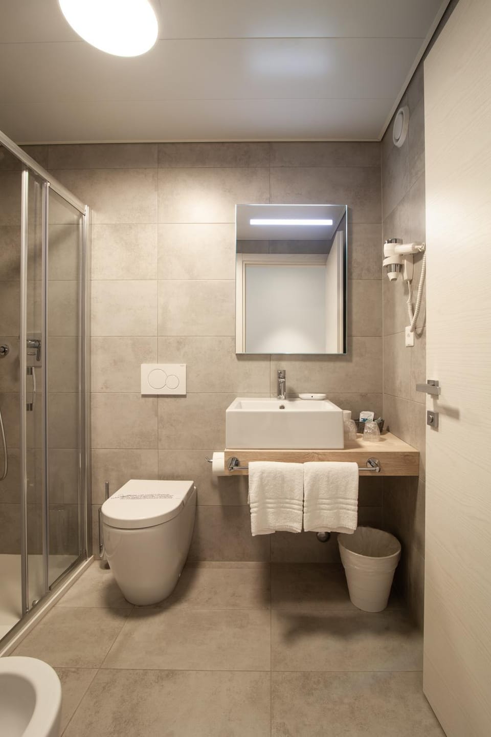 Bathroom, bidet
