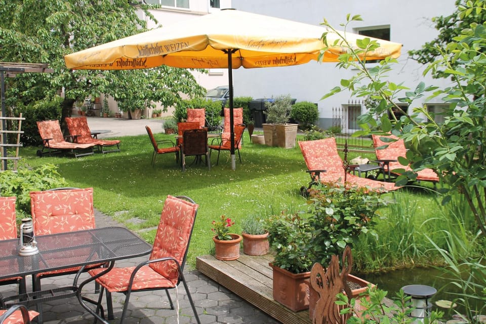 Garden, Area and facilities