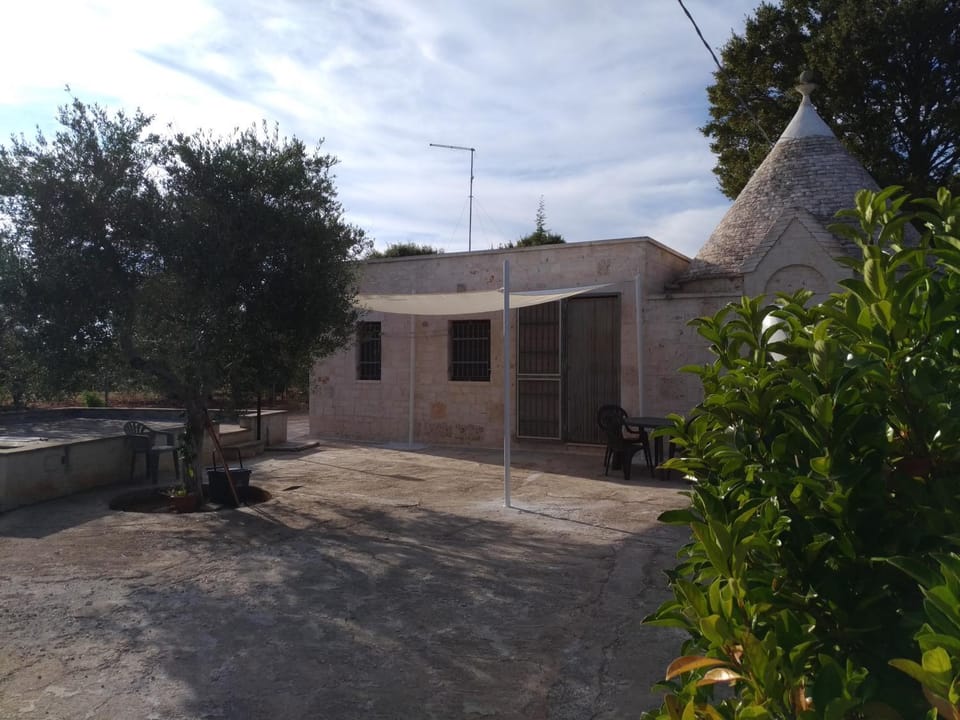 Property building, Patio