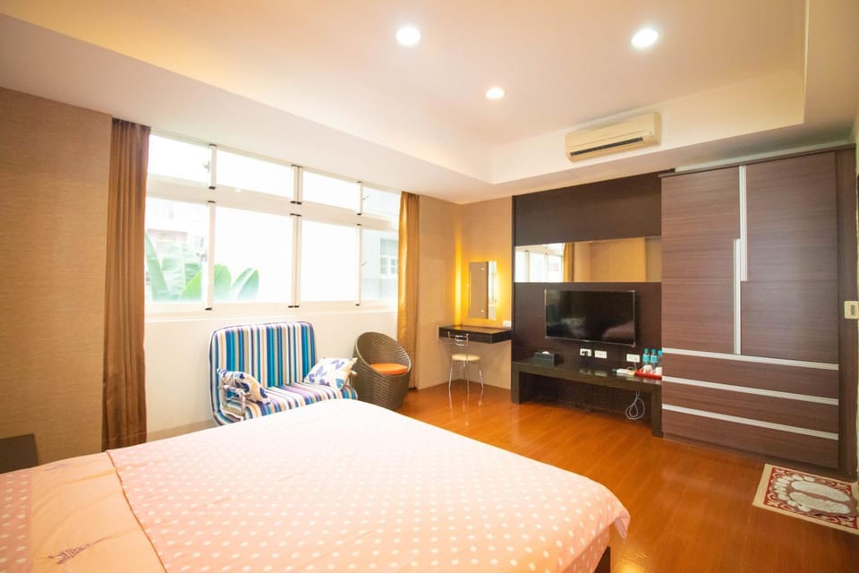 Communal lounge/ TV room, TV and multimedia, Photo of the whole room