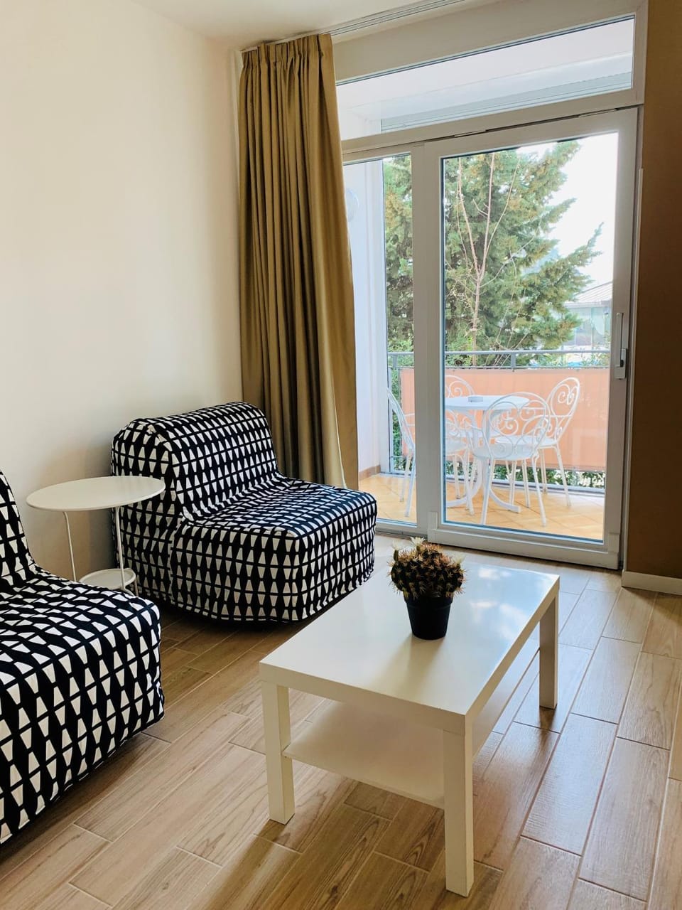 Front Lake Apartment Bardolino Apartment hotel in Bardolino