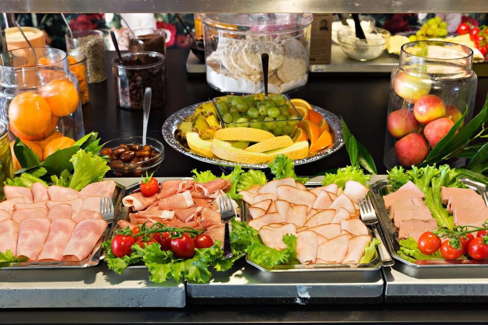 Buffet breakfast