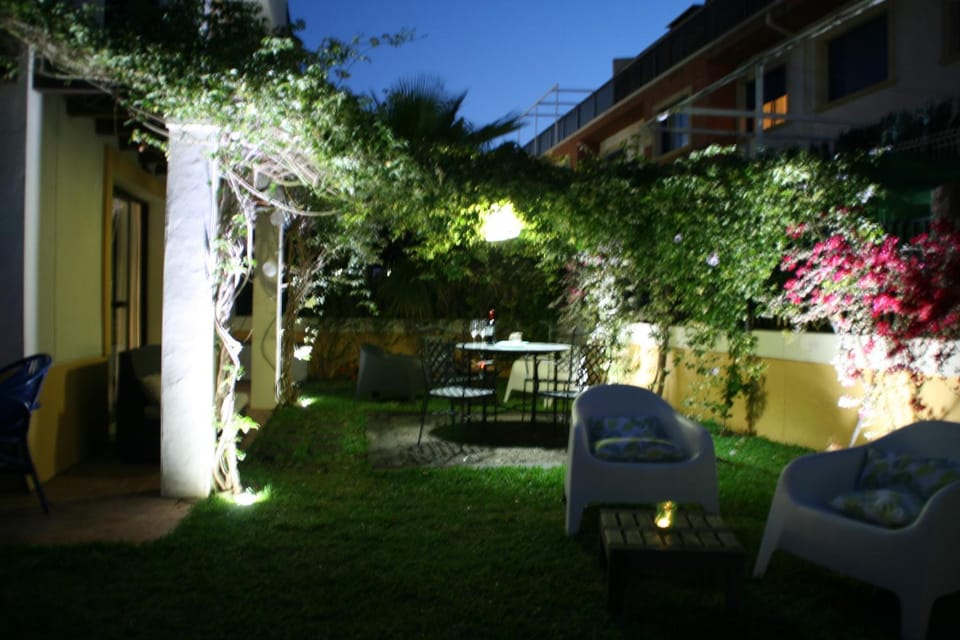 Bird's eye view, Garden, Lounge or bar, Floor plan, Garden view, Drinks, Alcoholic drinks, Non alcoholic drinks, Family