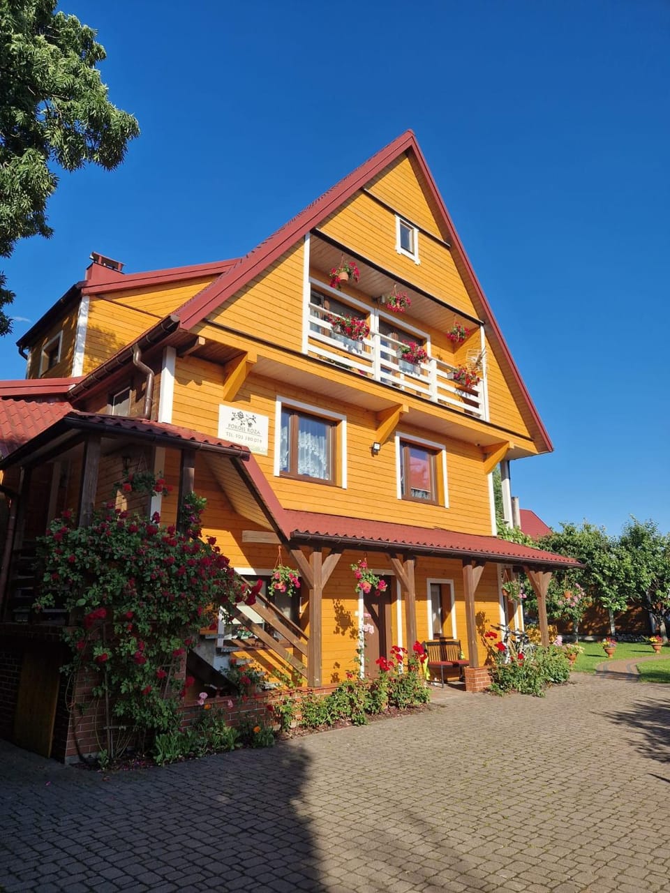 Property building, Day