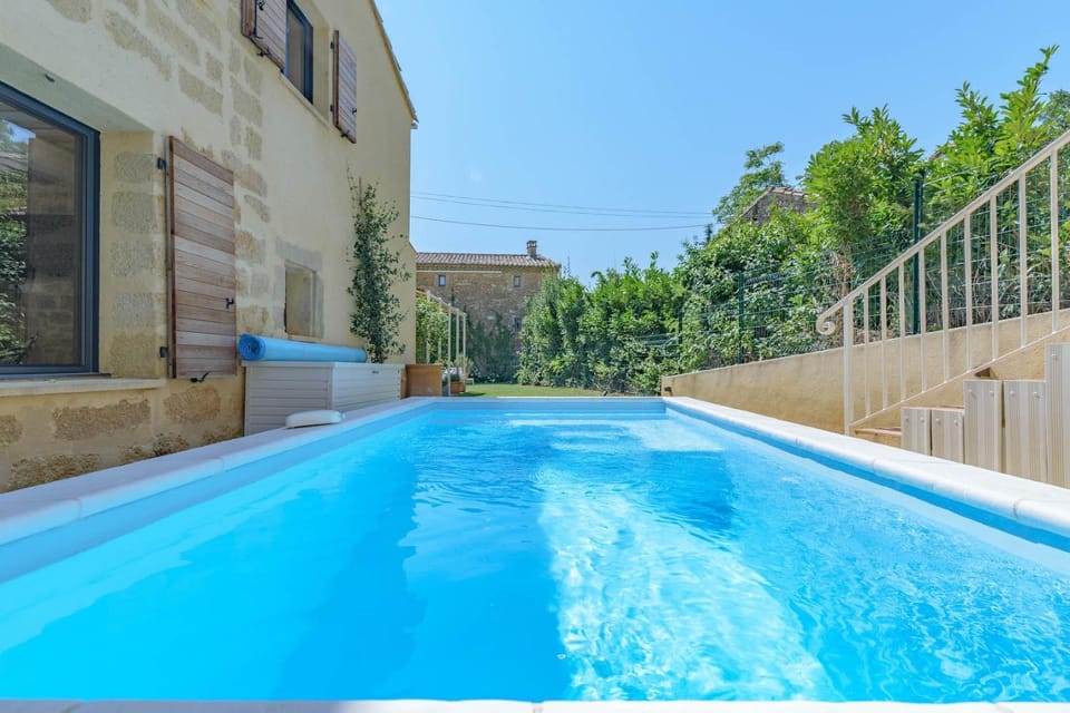 Swimming pool, Swimming pool