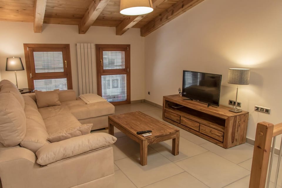 Living room, Lounge or bar