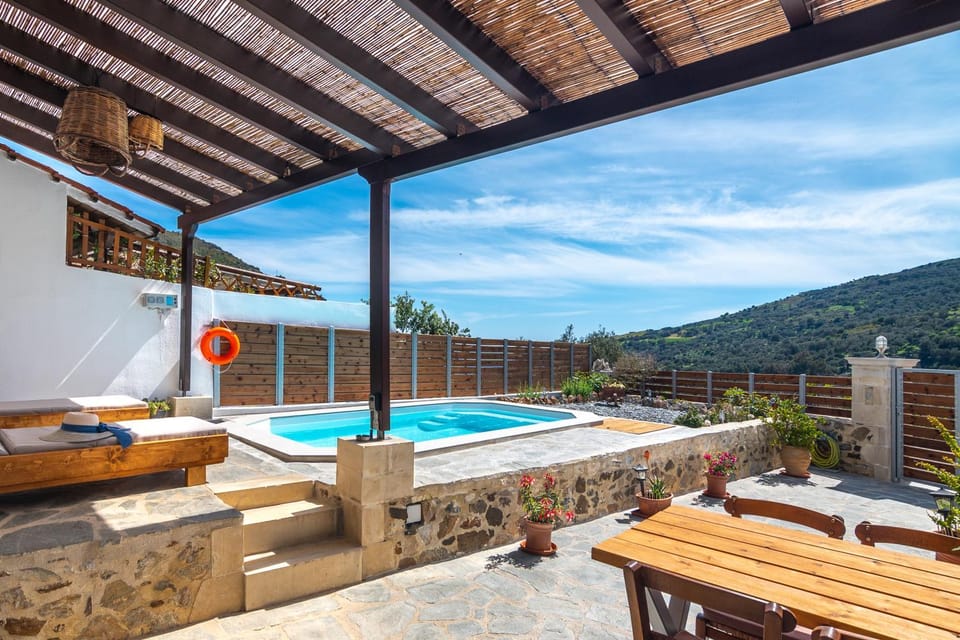 Property building, Patio, View (from property/room), Swimming pool, sunbed