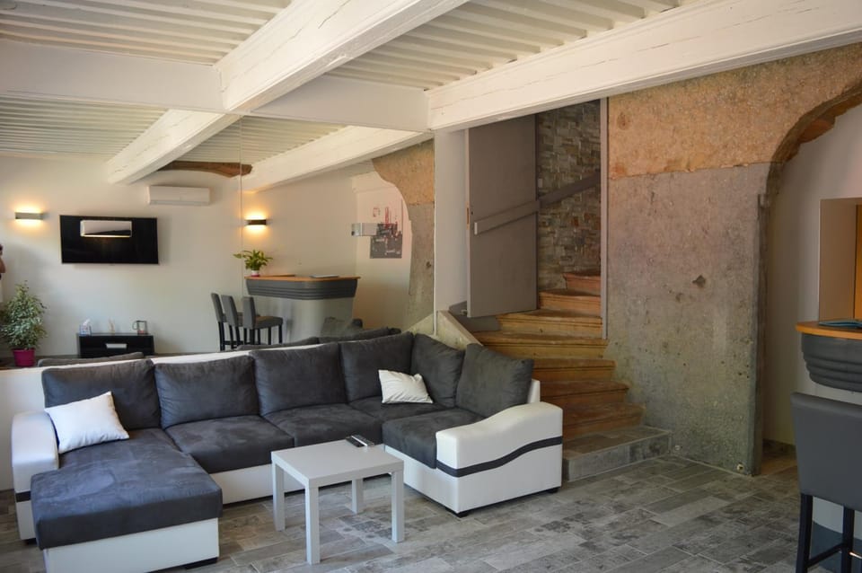 Property building, Living room