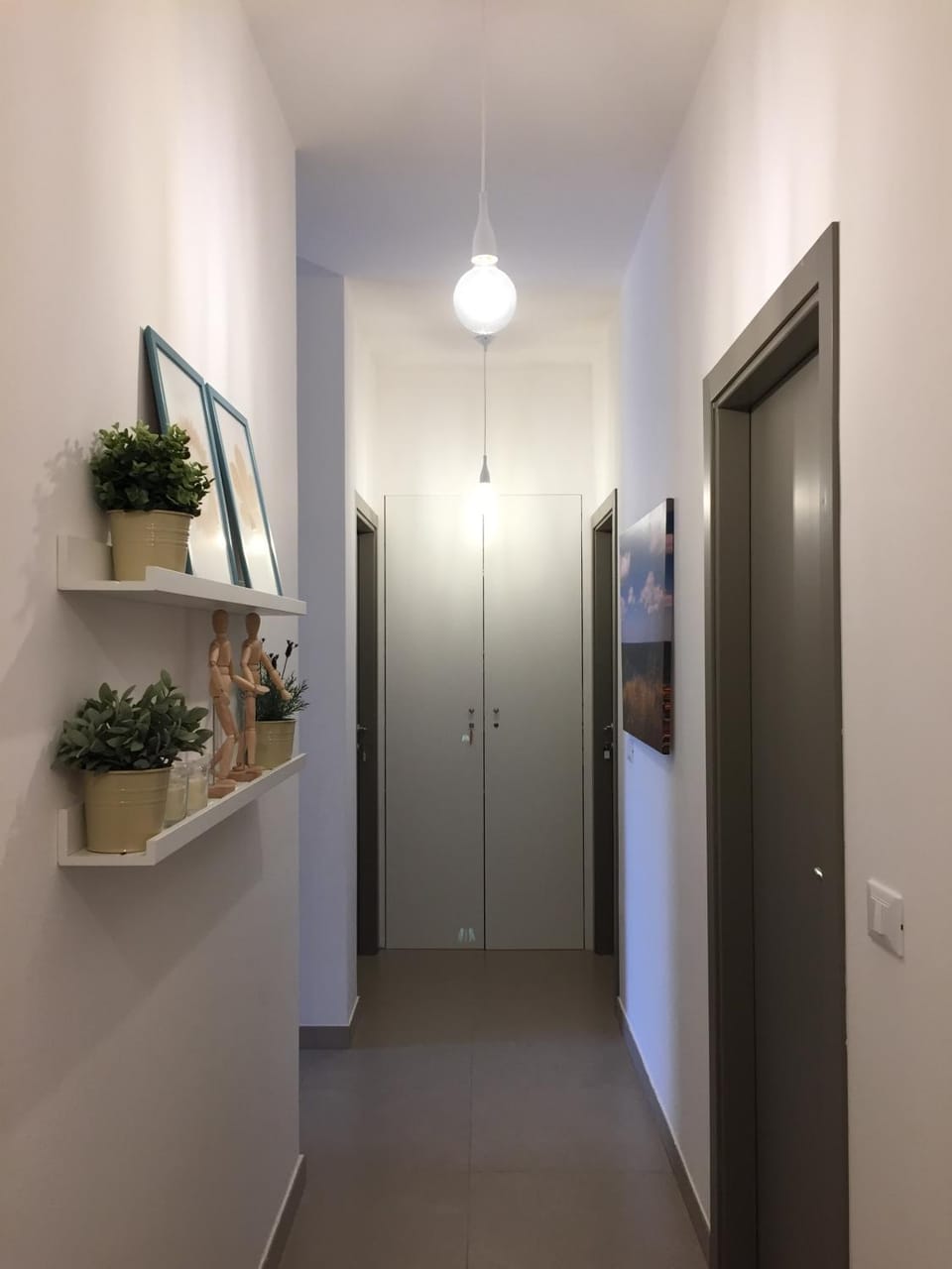 Lobby or reception, Decorative detail