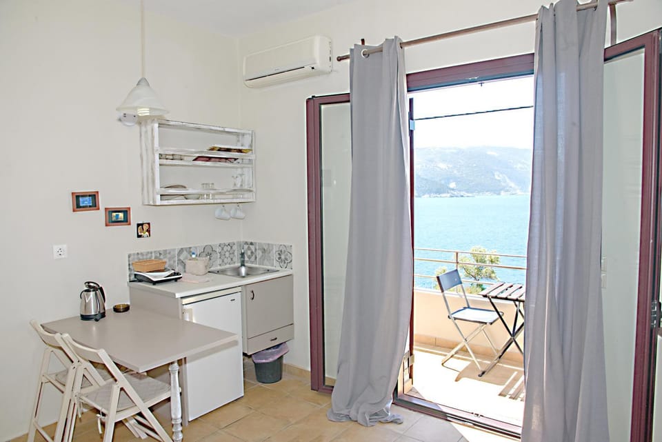 Cosis Inn Apartment in Asos