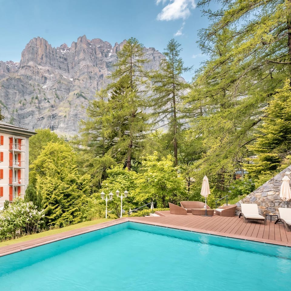 Mountain view, Swimming pool, sunbed