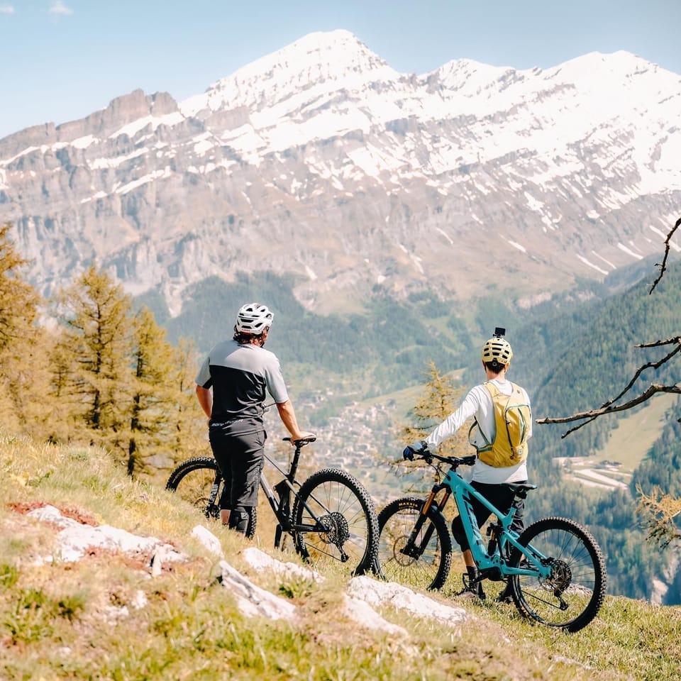 Cycling, Mountain view