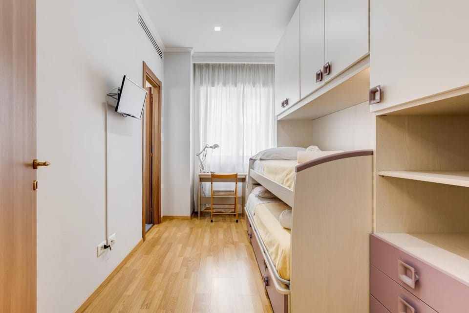Bed, Photo of the whole room, Bedroom, bunk bed, wardrobe