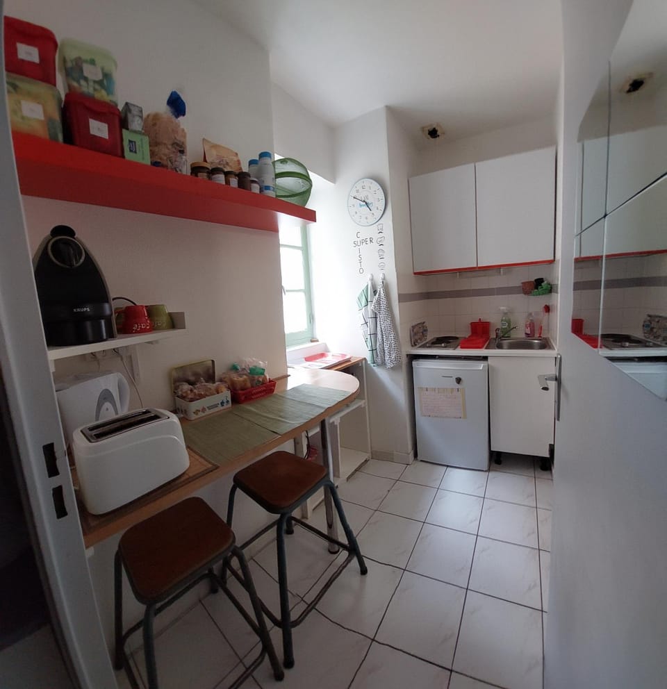 Studio Avignon Centre le Saint Pierre Apartment in Avignon
