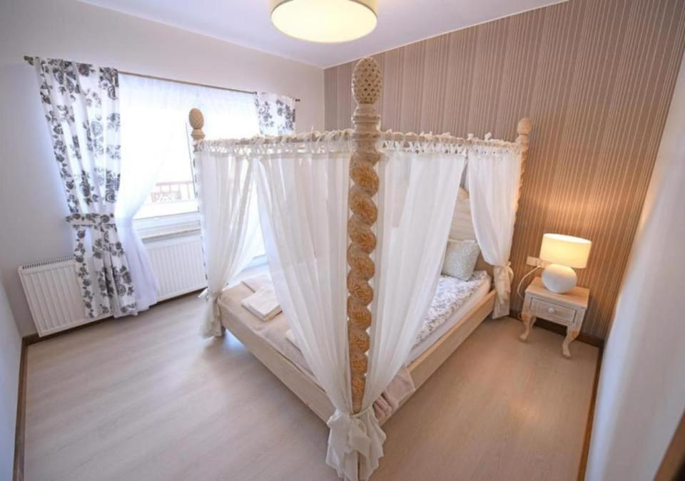 Bed, View (from property/room), View (from property/room), Other, Other, Other, Photo of the whole room, Bedroom, furniture, furniture