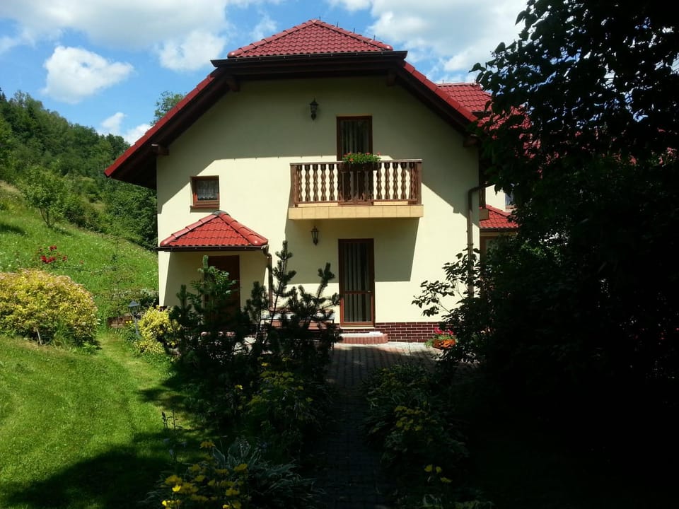 Property building, Garden, Mountain view