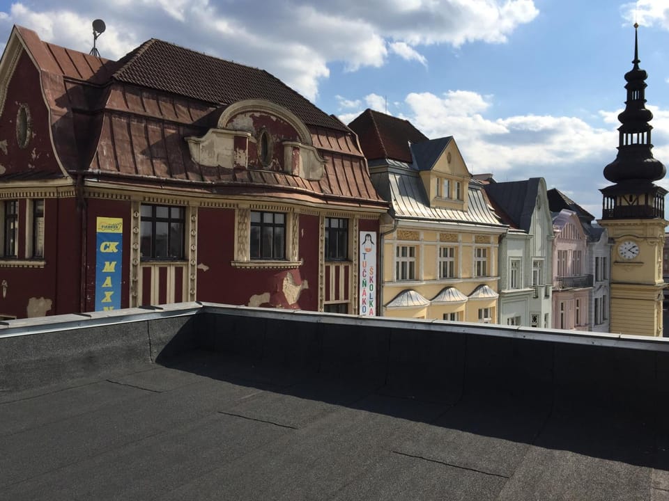 City view, Street view