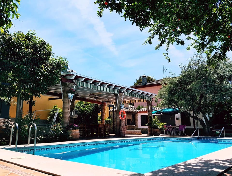 Swimming pool
