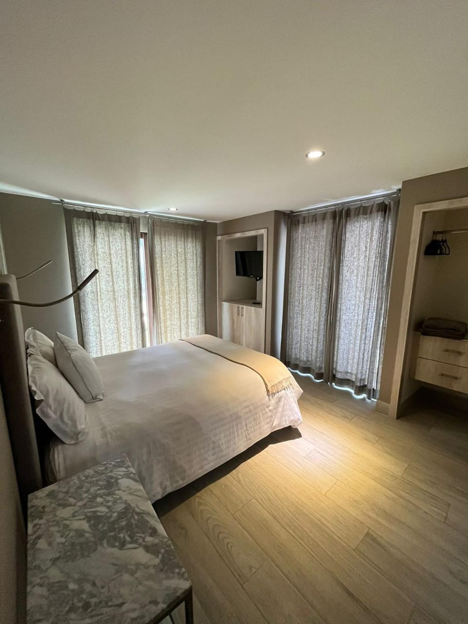 Bed, Bedroom
