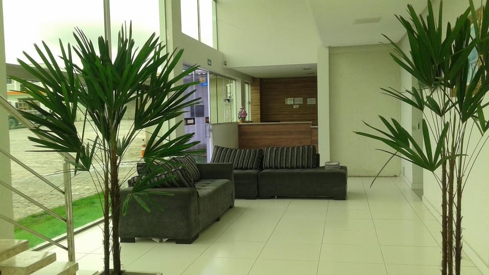 Communal lounge/ TV room, Lobby or reception