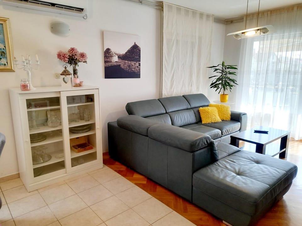 Apartment Ema Apartment in Zadar