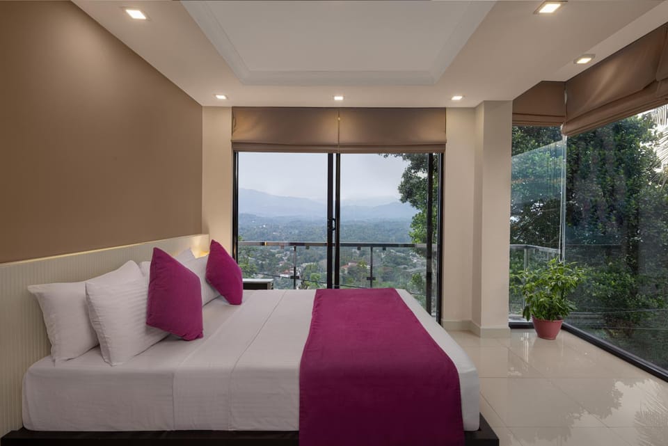 Bedroom, Mountain view