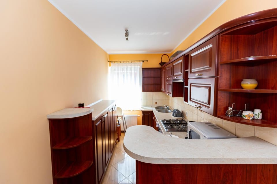 Kitchen or kitchenette, Communal kitchen