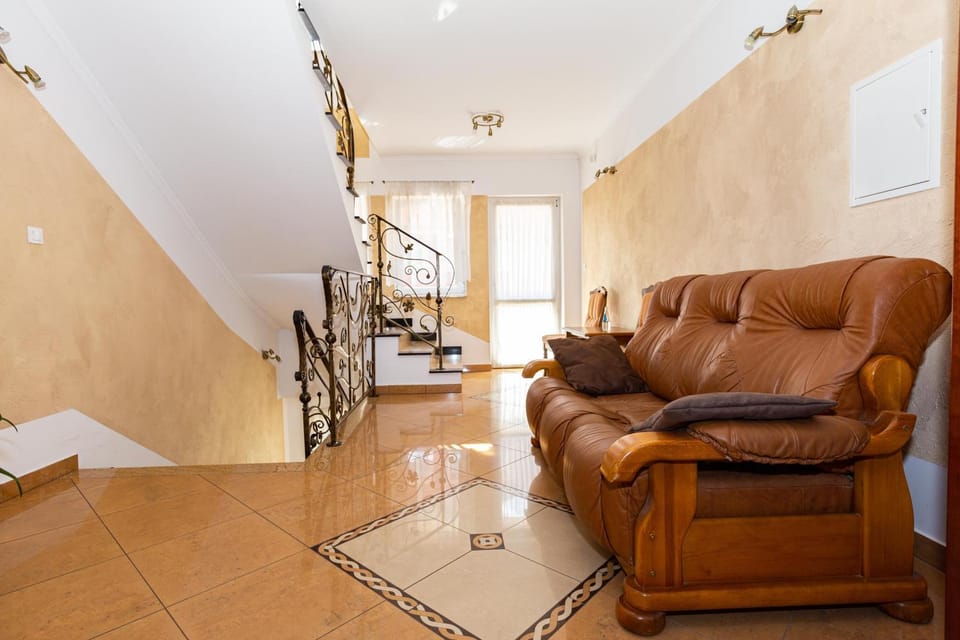 Lobby or reception, Seating area