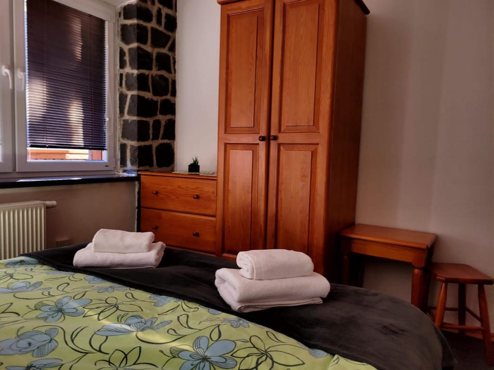 Bed, Photo of the whole room, Bedroom, towels, wardrobe