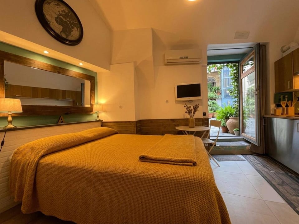 Bed, kitchen, air conditioner