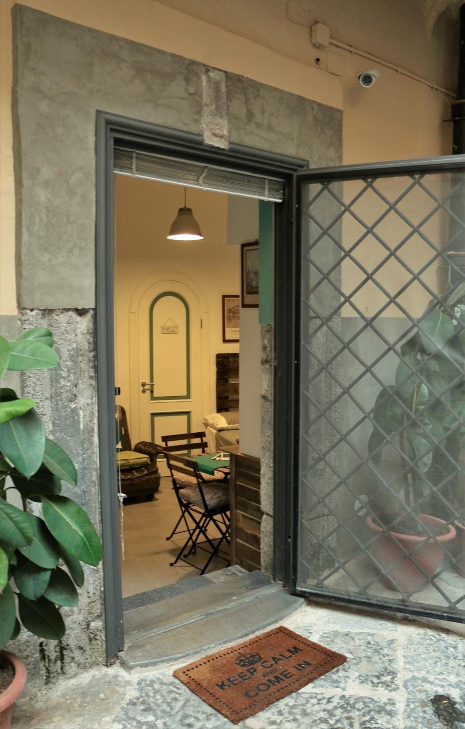 Facade/entrance