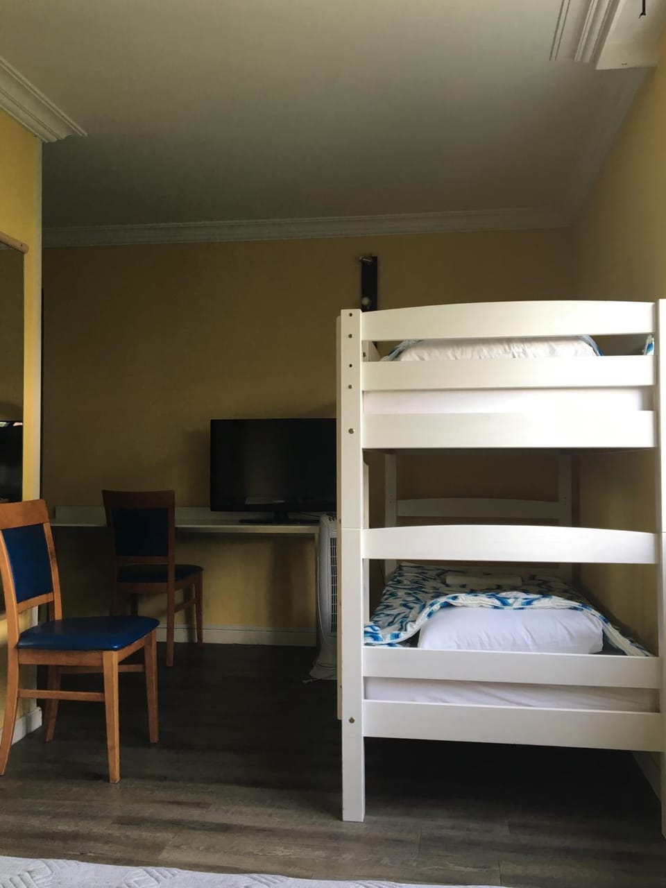TV and multimedia, Photo of the whole room, Bedroom, bunk bed