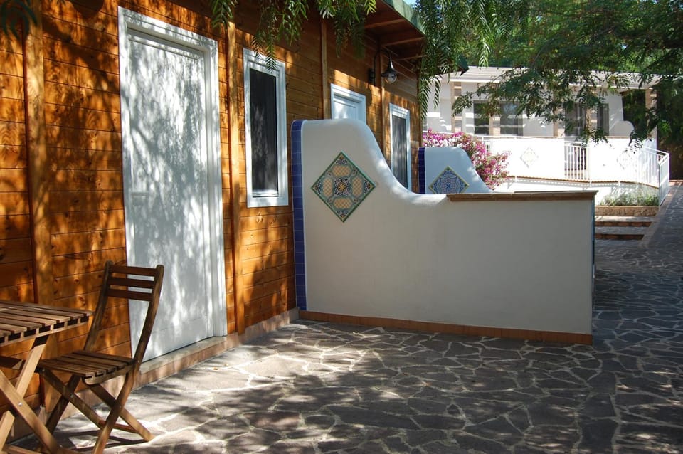 Patio, Garden, Balcony/Terrace