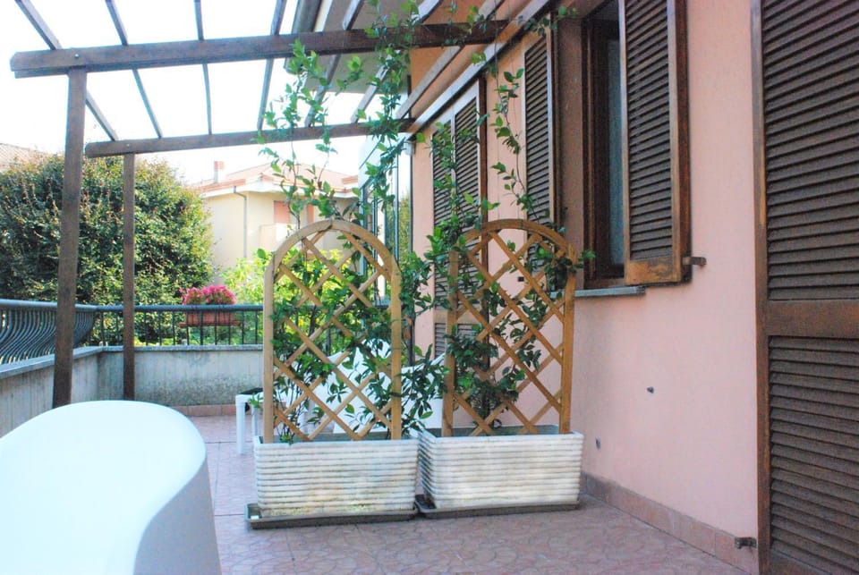 Garden, Balcony/Terrace