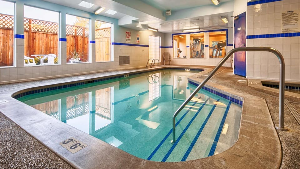 Pool view, Swimming pool