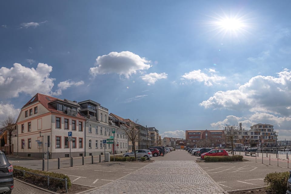 Property building, Street view, Parking