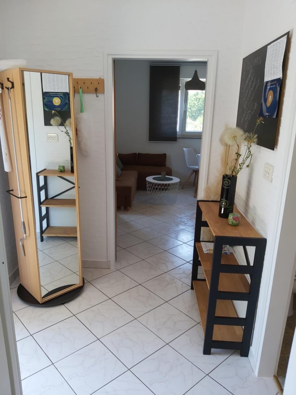 Facade/entrance, Lobby or reception, wardrobe