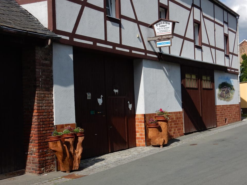 Property building, Facade/entrance