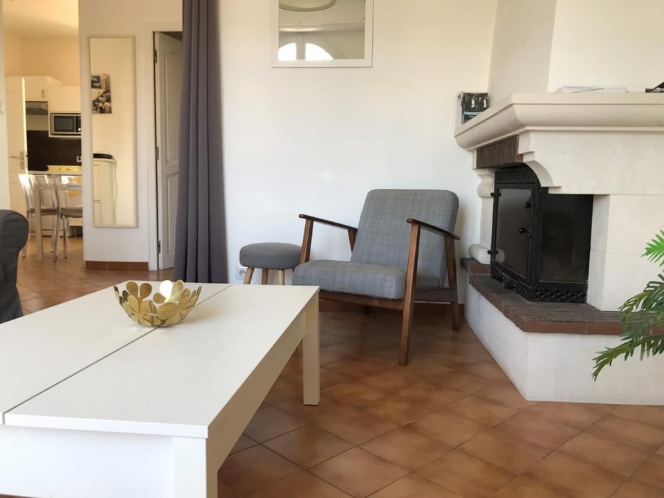 Beau T2 en centre ville avec parking privé Apartment in French Riviera