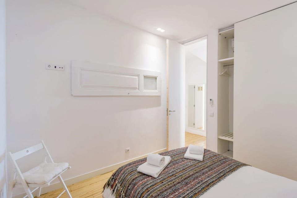 Apartment • Downtown Lisbon • 2 Bedrooms • Balcony Apartment in Lisbon