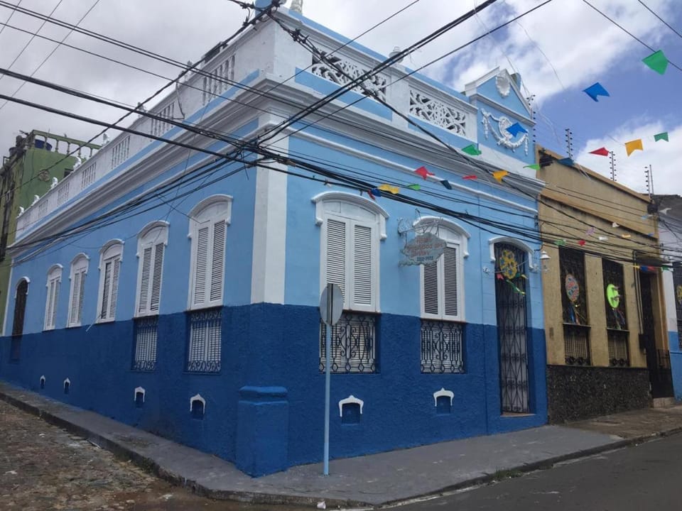 Property building, Facade/entrance, Day, Landmark view