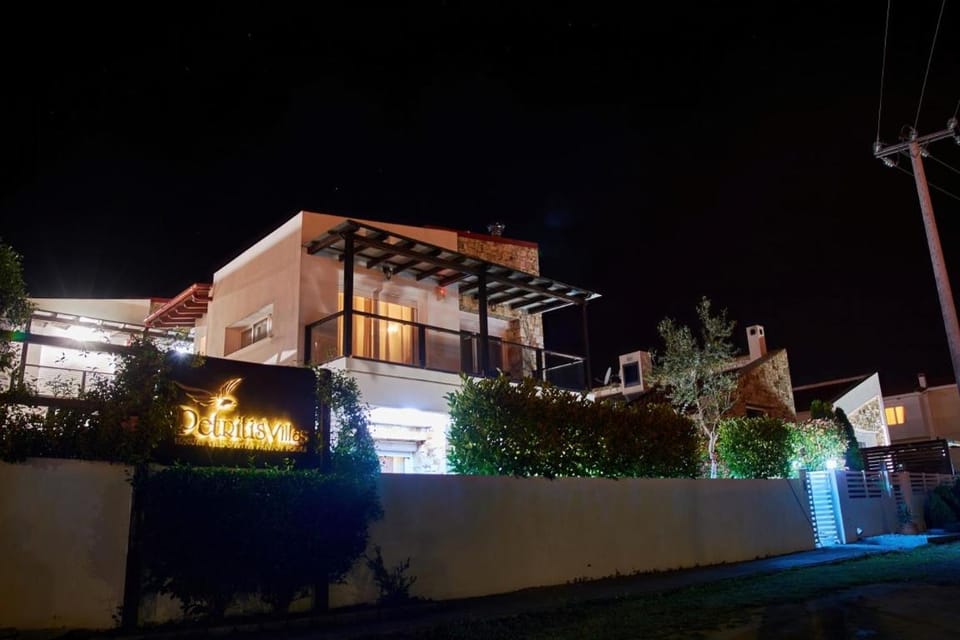 Property building, Night