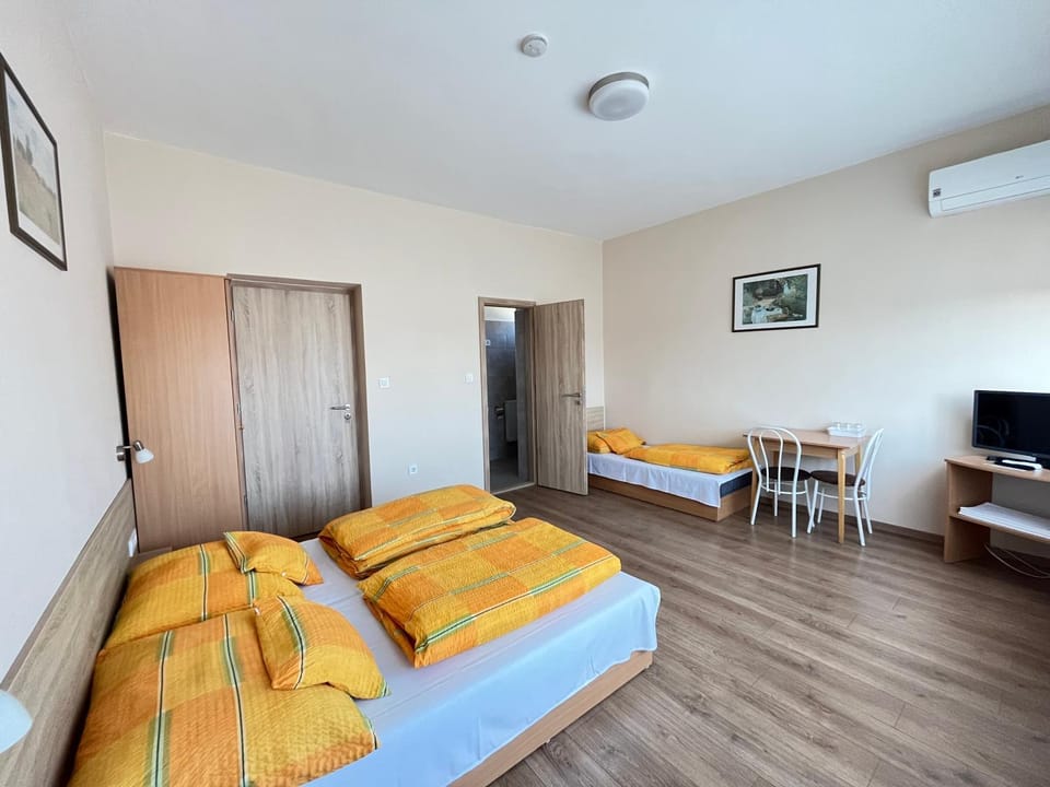 Globus Guesthouse, Vendégház Bed and Breakfast in Hungary