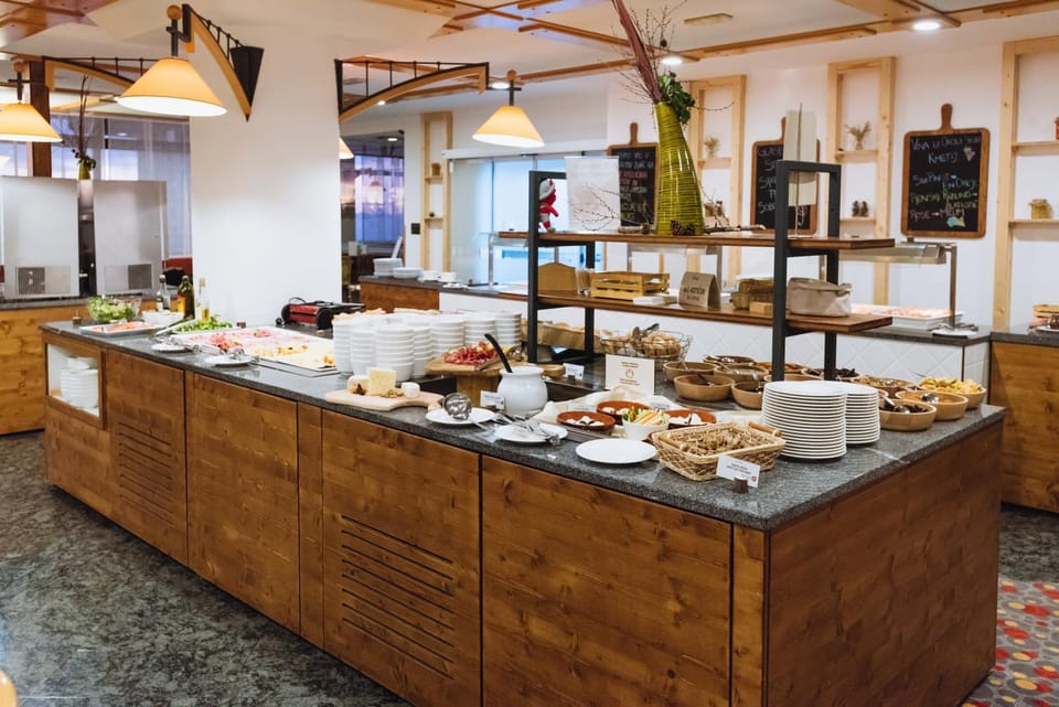 Breakfast, Buffet breakfast
